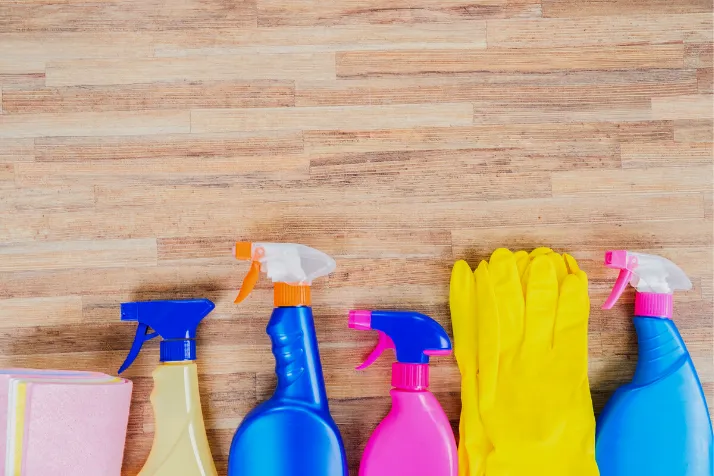 dishwashing soap, vinegar, and warm water solution