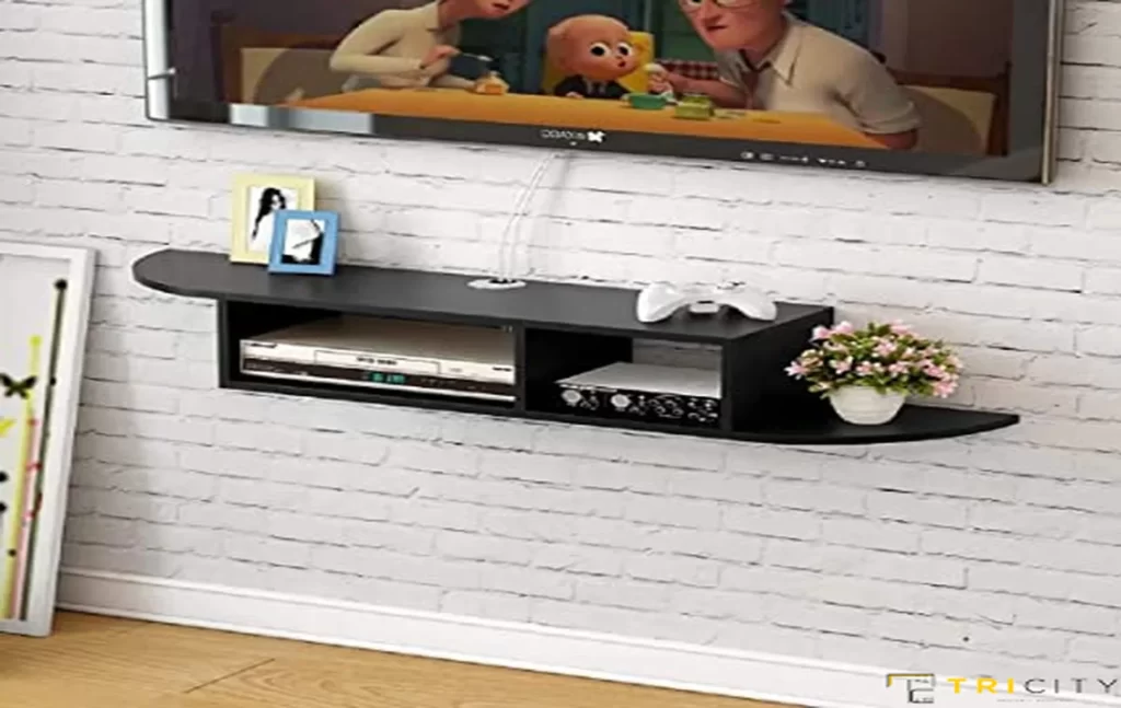 Floating wood TV showcase design