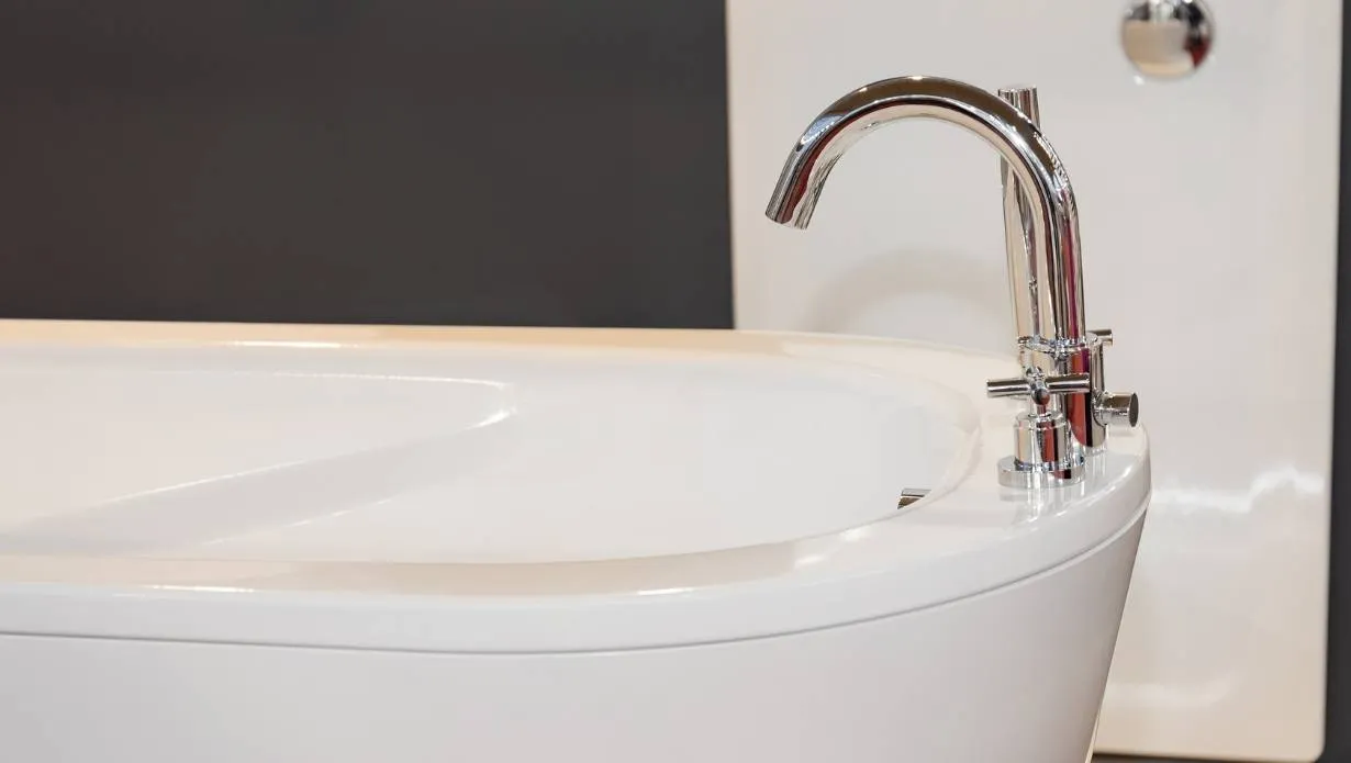 how to replace bathtub faucet