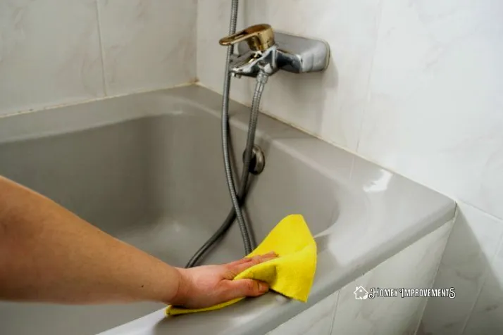 Removes Soap Scums from Tubs and Sinks in bathroom