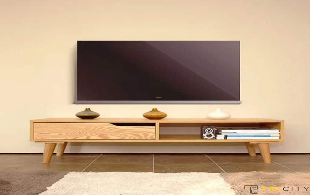 Simple wood TV showcase design