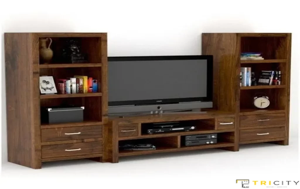 Traditional wood TV showcase design