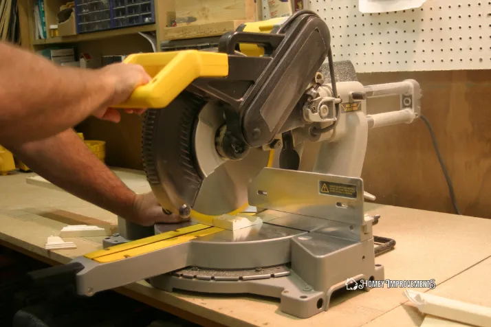 Usage of mitter saw