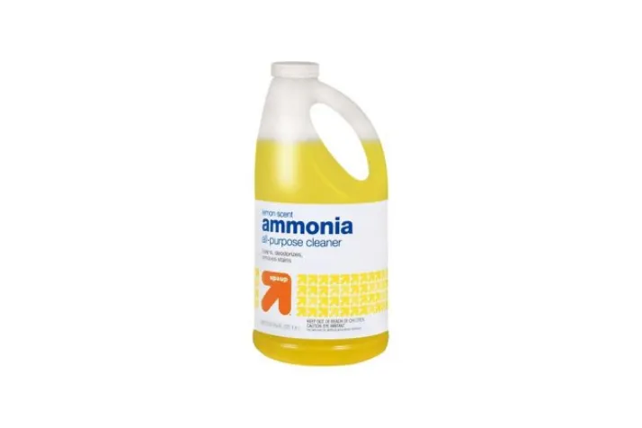 Using Ammonia to Remove Mold from Shower Caulk