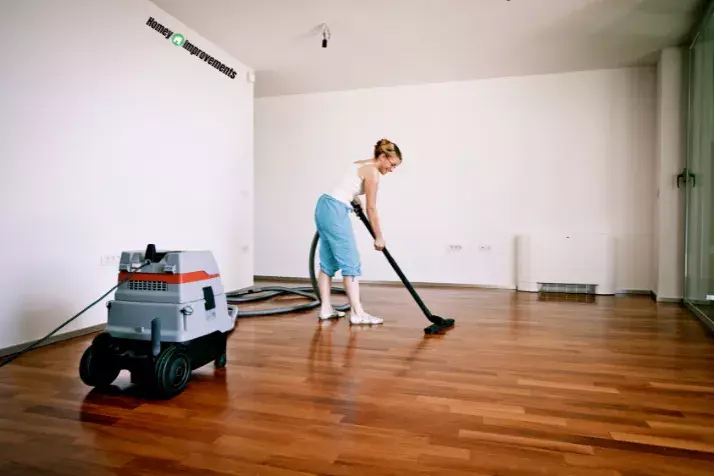 Vacuuming to clean mohawk laminate floor